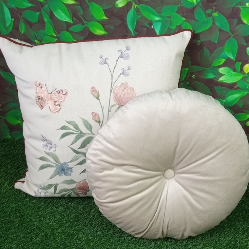 🏠 Floral Embroidered Square Throw Pillow + Round Tufted Accent Pillow